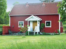 Stunning Home In Vaggeryd With 2 Bedrooms And Sauna, feriebolig i Hok