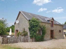 Nice Home In Brucheville With 3 Bedrooms And Wifi, maison de vacances à Brucheville