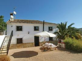 Amazing Home In Sileras-almedinilla With 6 Bedrooms, Wifi And Outdoor Swimming Pool, отель в городе Альмединилья