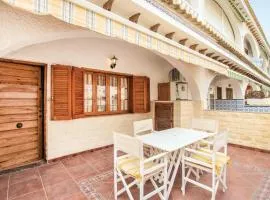 Four-Bedroom Holiday Home In Santa Pola
