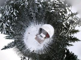 Centre de l'Hêtre, glamping site in Lac-Beauport