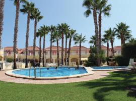 Cozy Home In Orihuela Costa With Outdoor Swimming Pool: Playas de Orihuela'da bir 3 yıldızlı otel