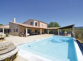 Beautiful Home In Joucas With 2 Bedrooms, Wifi And Outdoor Swimming Pool