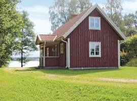 2 Bedroom Beautiful Home In Bolmsö