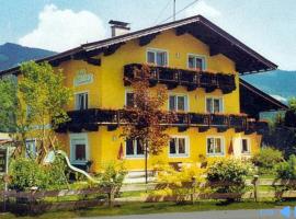 Pension Klausnerhof, hotel in Brixen im Thale