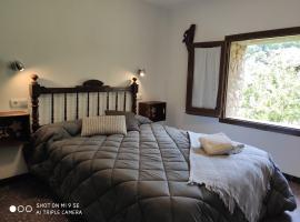 Hostal Moliné: Bruguera'da bir romantik otel