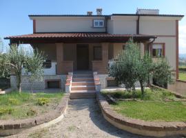 COUNTRY HOUSE, Ferienwohnung in Mafalda