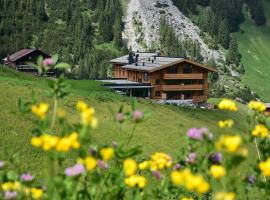 LUX ALP CHALET am Arlberg, hotel Jageralpbahn környékén Warth am Arlbergben