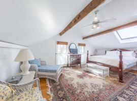 Linden Tree Suite, hotel v destinaci Newburyport