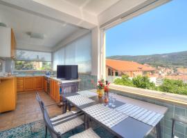 Apartments Villa Rojnica, hotell i Jelsa