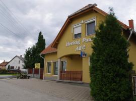 Hóvirág Panzió, hotel v destinaci Porva