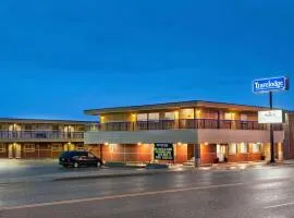 Travelodge by Wyndham Dawson Creek