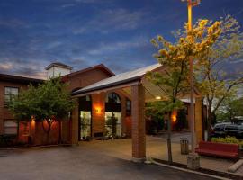 Howard Johnson by Wyndham Waukegan Great Lakes: Waukegan şehrinde bir otel