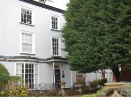Number 18 Apartments, serviced apartment in Exeter