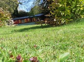 Roulotte La Verdine, hotel v destinaci Dury