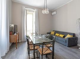 Vittoria Corner - byMyHomeInComo, hotel a Como