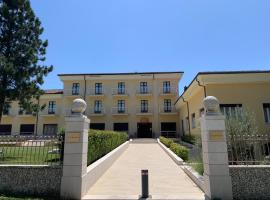 Hotel Certosa, hotel Padulában