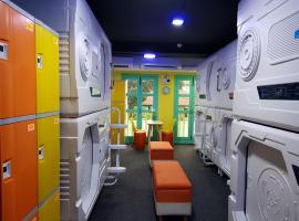 Galaxy Pods @ Chinatown, capsule hotel in Singapore