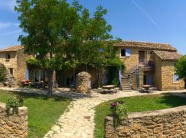 Bastide du Buou, hôtel avec parking à Puyvert