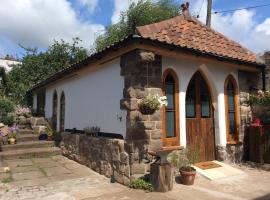 The Hideaway - a charming, unique retreat in Long Ashton, Bristol, hotel in Bristol