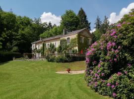 Domaine de La Brugere, hotel with parking in Nantheuil