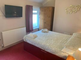 Wavecrest Lodge, pet-friendly hotel in Fleetwood