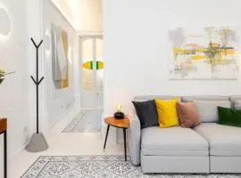 Amazing Art Deco Villa 150m to sea with Daily Housekeeping
