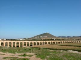 Cortijo Jayon, loma-asunto kohteessa Fernán Pérez