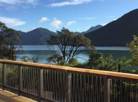 Marlborough Sounds Accommodation, vacation rental in Havelock