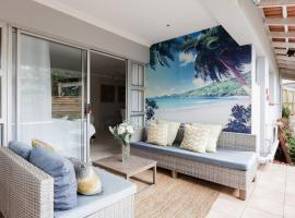 Banana palm luxury cottage, מלון בדרבן