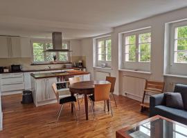 Beautiful House in Zehlendorf, hotell Berliinis