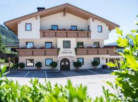 Gästehaus Appartement Höllwarth, hotel em Stumm