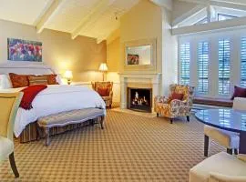 Carriage House Inn