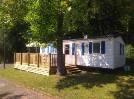 Camping Les Lupins, hôtel à Seppois-le-Bas près de : Golf LaLargue