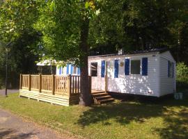 Camping Les Lupins, hotel v destinaci Seppois-le-Bas