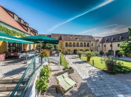 Hotel Althof Retz, hotel u gradu Rec