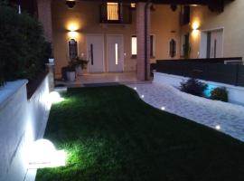 Sotto il Portico Home