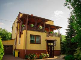 Dom Pod Orzechami, hotel em Nałęczów