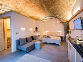 Rock & Wood - Apartment & Room