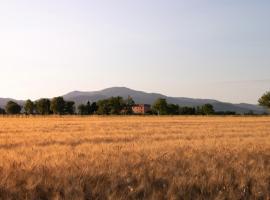 Agriturismo Il Pescinone, parkolóval rendelkező hotel Venturina Termében