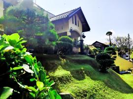 The Terrace House, cottage in Denpasar