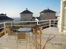 Duplex Barrancas, hotel cerca de Muelle Almirante Storni, Puerto Madryn