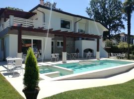 Il Gioiello B&B, holiday rental in Marina di Pietrasanta