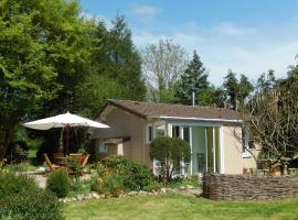Le Cottage du Lutin Many 3 étoiles & son SPA privatif ที่พักให้เช่าในSaint-Christophe-sur-Condé