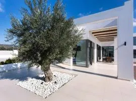 LeBlanc Luxurious Beachfront Villa by Goutos Luxury Living