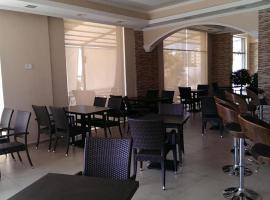 Byblos Guest House, hotell i Jbeil