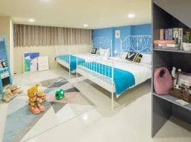 Spacious family Full-floor Apt