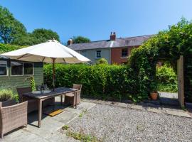 Y Cleddau, hotel di Llangwm