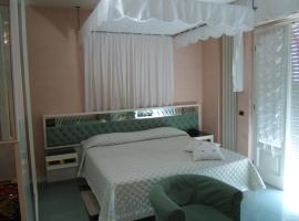 Hotel Matilde, hotell i Marina di Massa