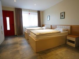 Nava Motel & Storage, hotel en Wiener Neustadt